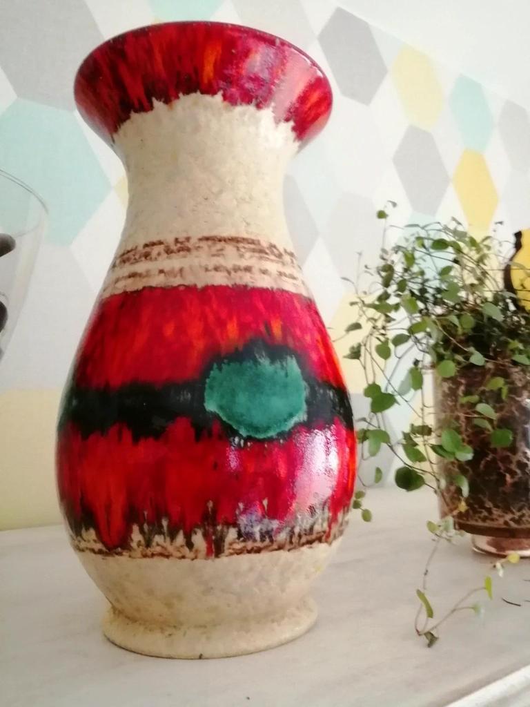 Ancien vase avec glaçure d’écoulement 1407 /25