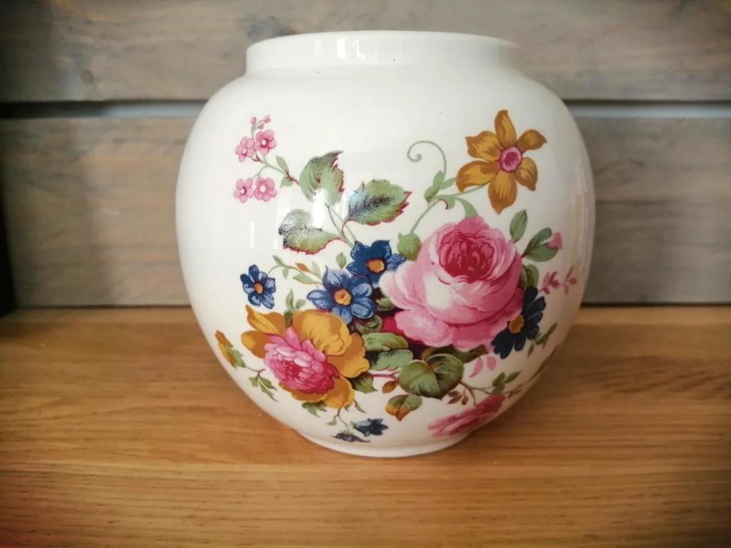 Ancien petit vase boule Sadler