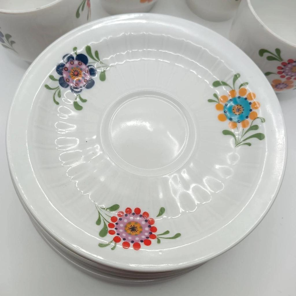 Très jolis tasses à café vintage