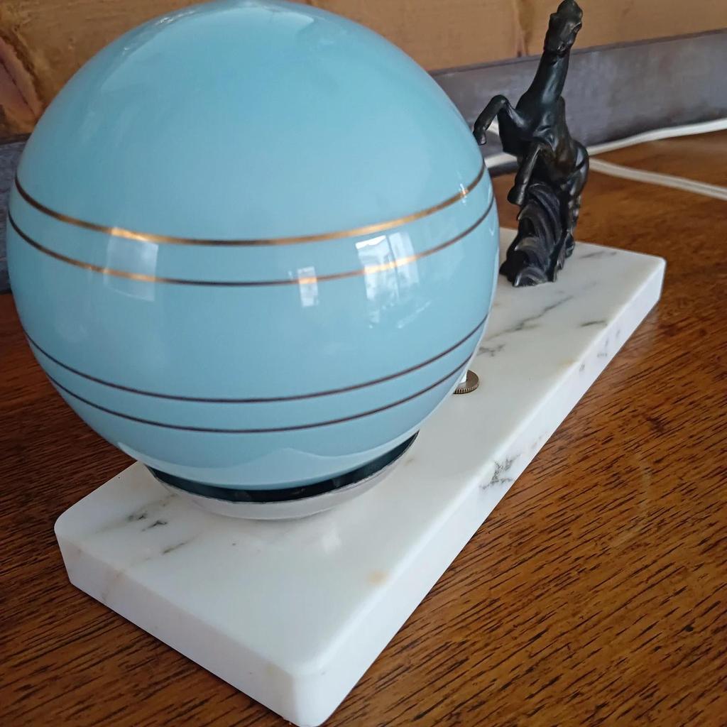 Magnifique lampe veilleuse