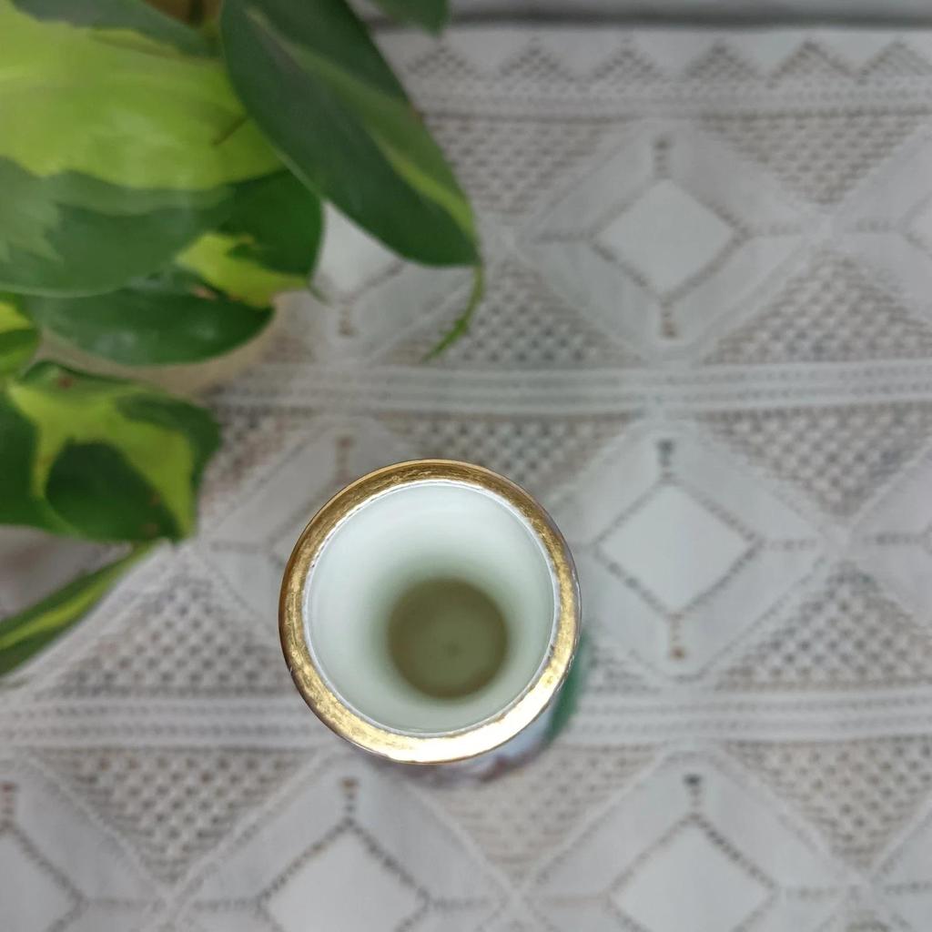 Très joli soliflore vintage en opaline