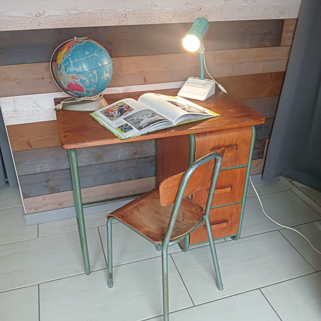 Magnifique bureau et chaise enfant vintage années 60