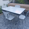 Lot de table et chaises en formica