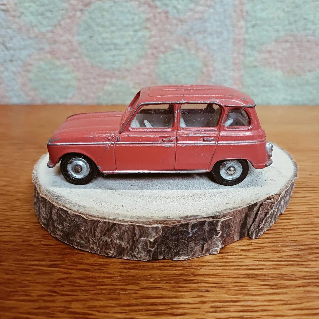 Renault 4l Dinky Toys Meccano France