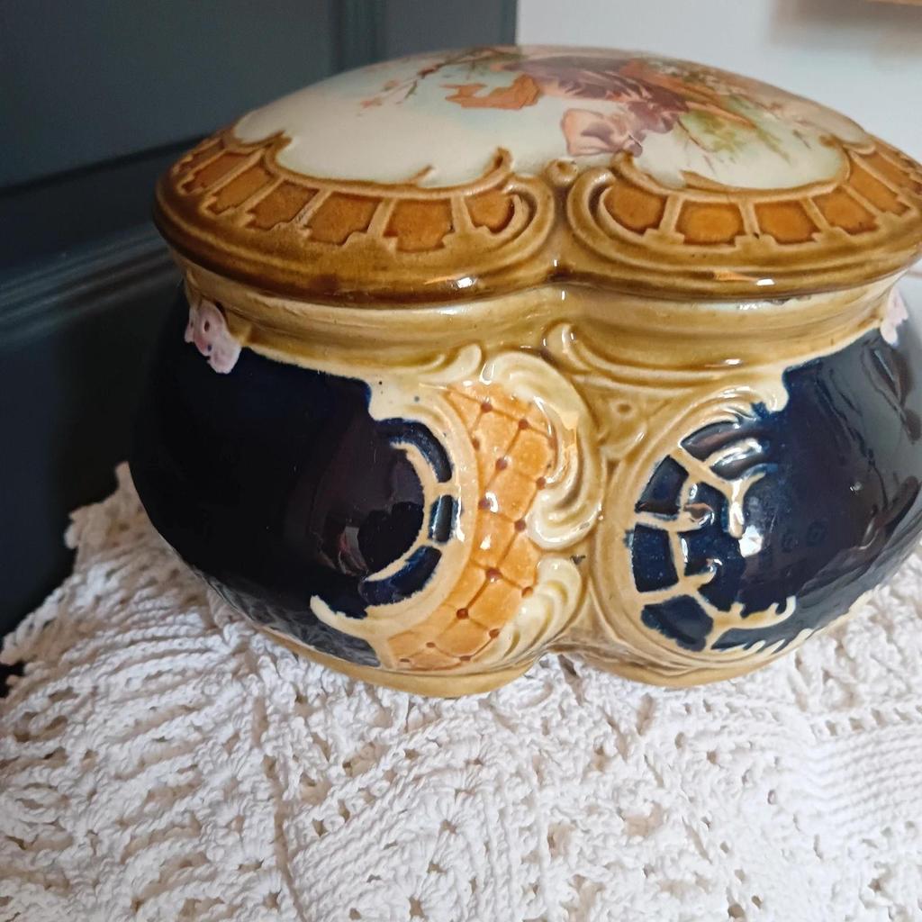 Très jolie ancienne boîte Olibet