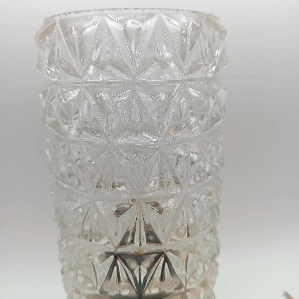 Très jolie petite lampe de chevet vintage verre ciselé