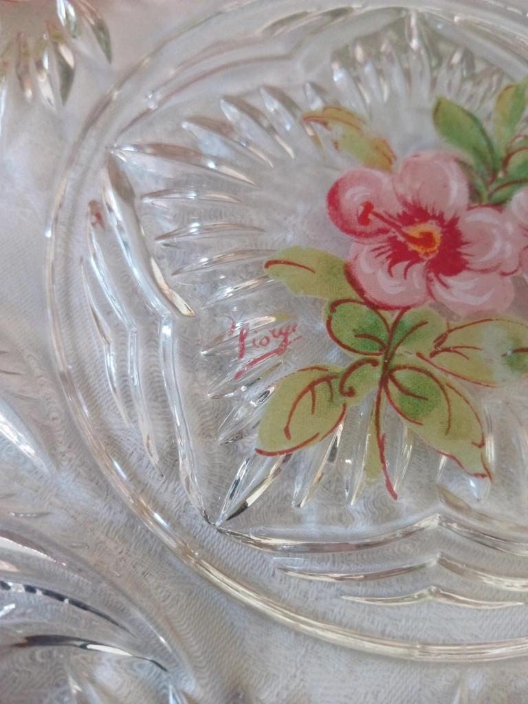 Grand plat ancien