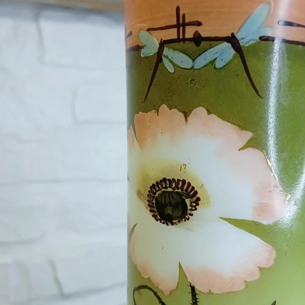 Très joli ancien vase en opaline