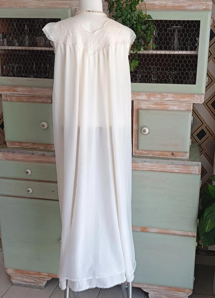 🌸très jolie ancienne chemise de nuit🌸