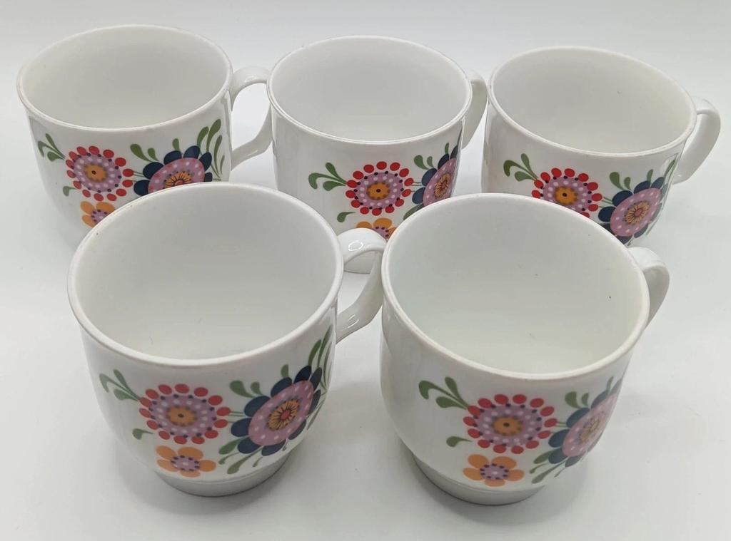 Très jolis tasses à café vintage