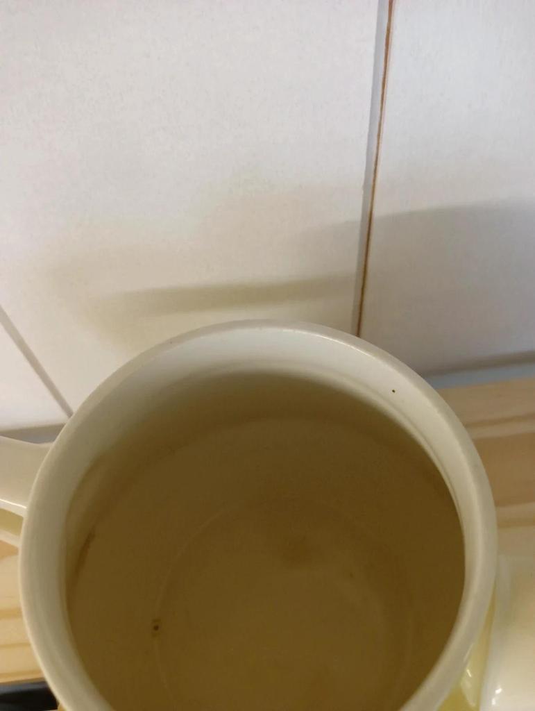 Très jolie ancienne théière Villeroy et Boch jaune et blanche