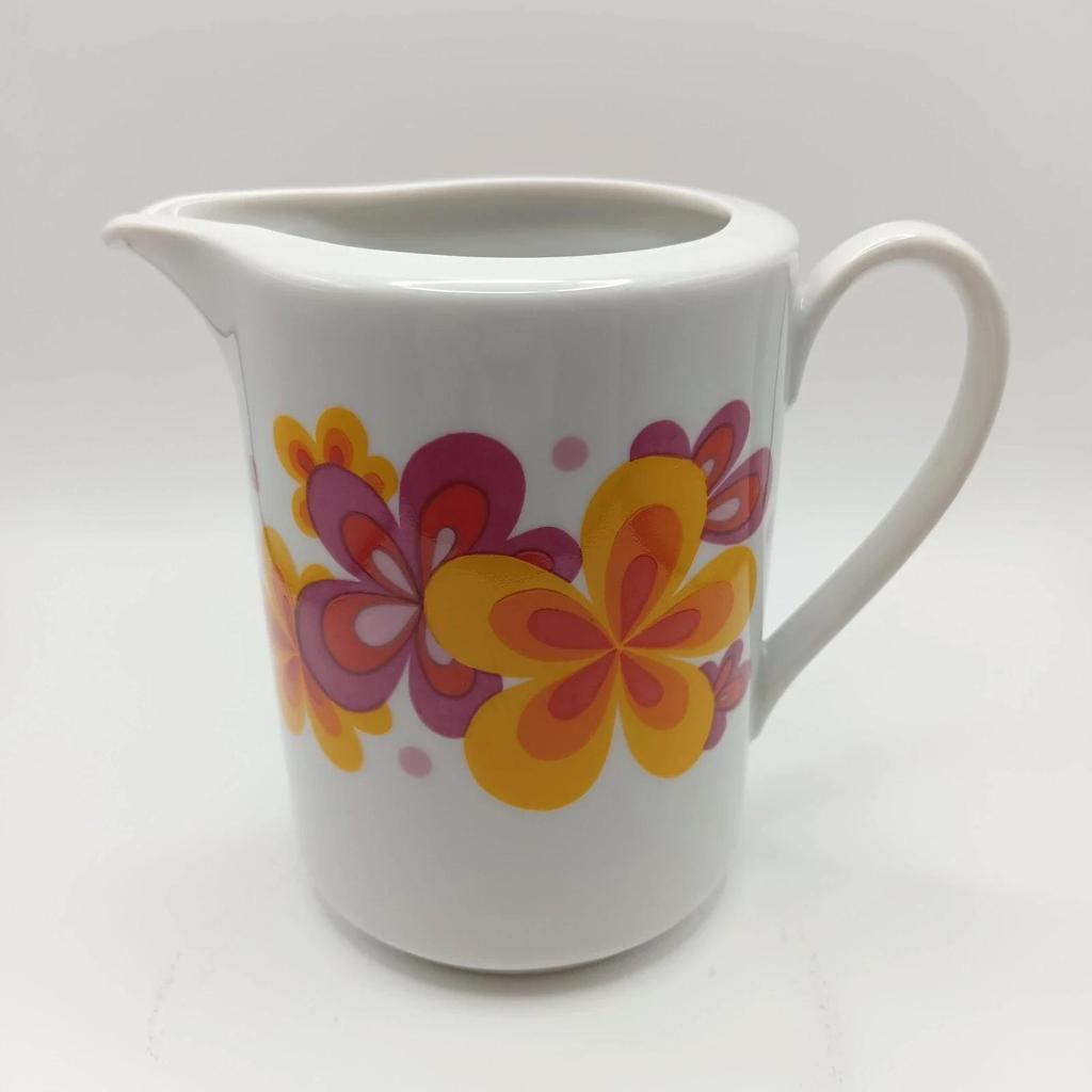 Très joli pot à lait vintage