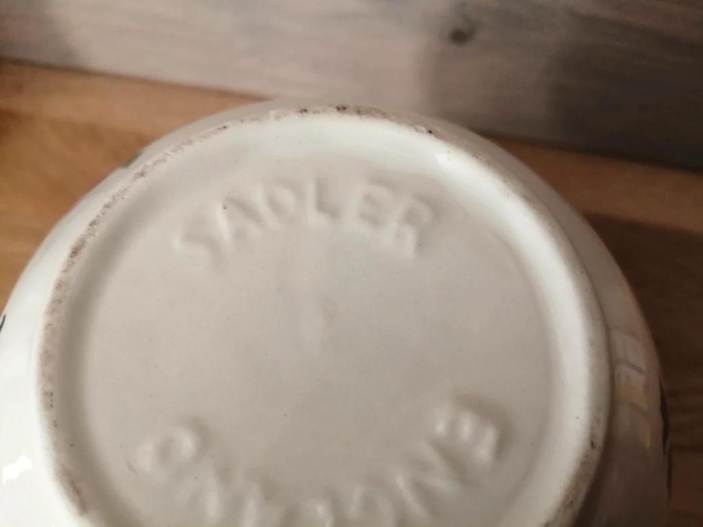 Ancien petit vase boule Sadler
