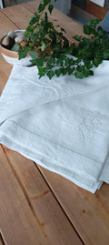Très jolie ancienne nappe avec motifs asiatiques