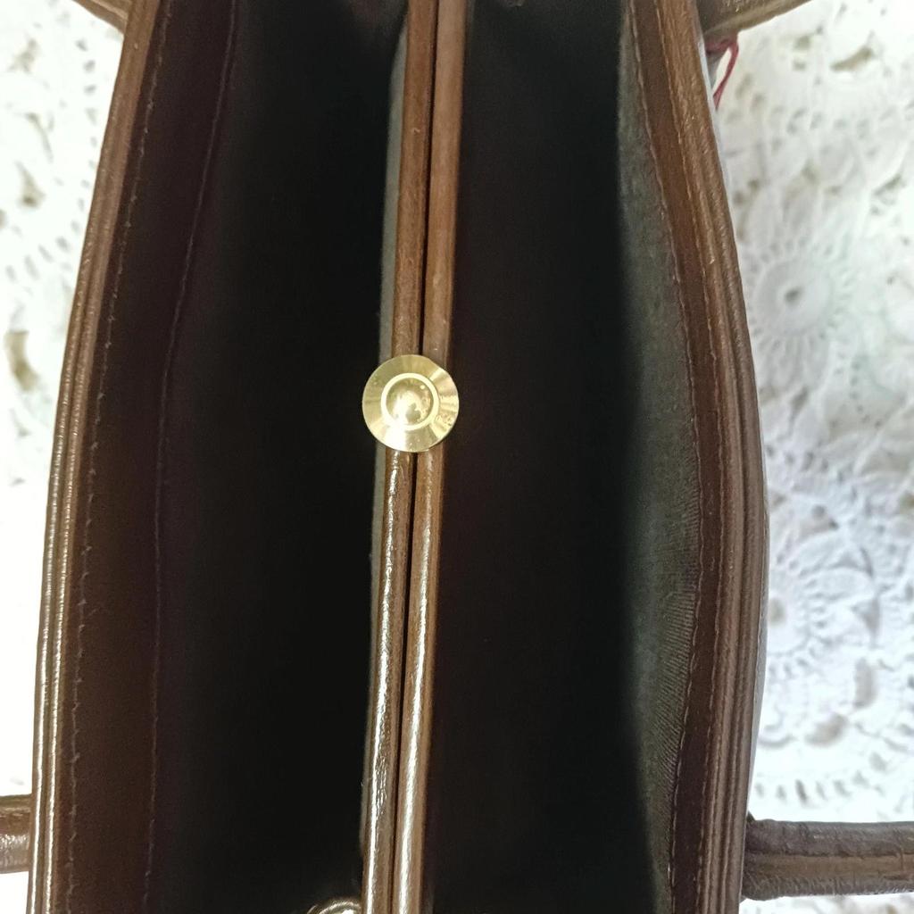 Très joli sac en cuir vintage