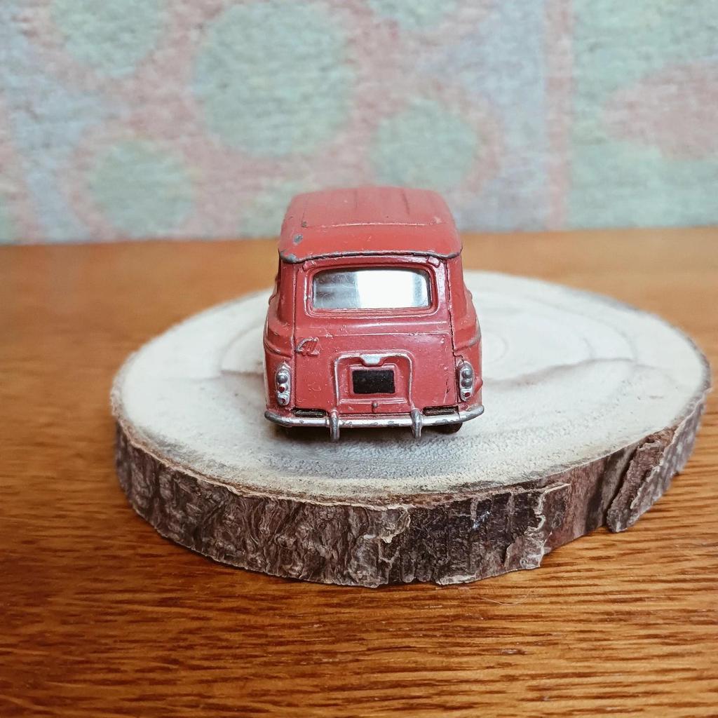 Renault 4l Dinky Toys Meccano France