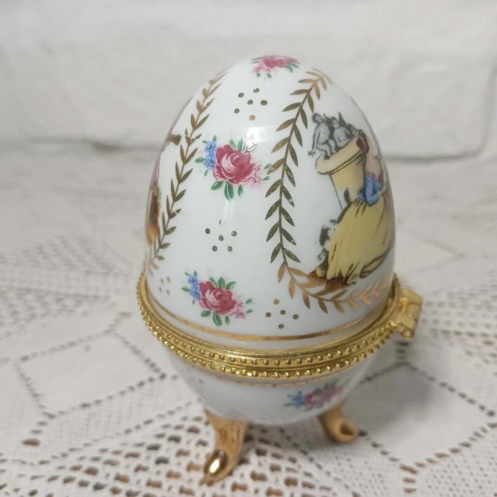Très bel œuf de collection style Fabergé