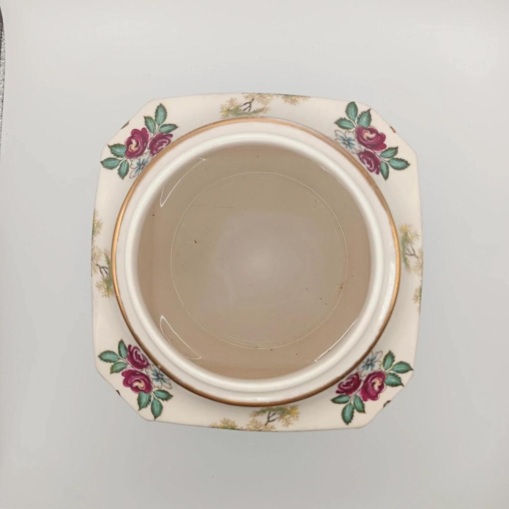 Très jolie boîte à thé vintage Sadler
