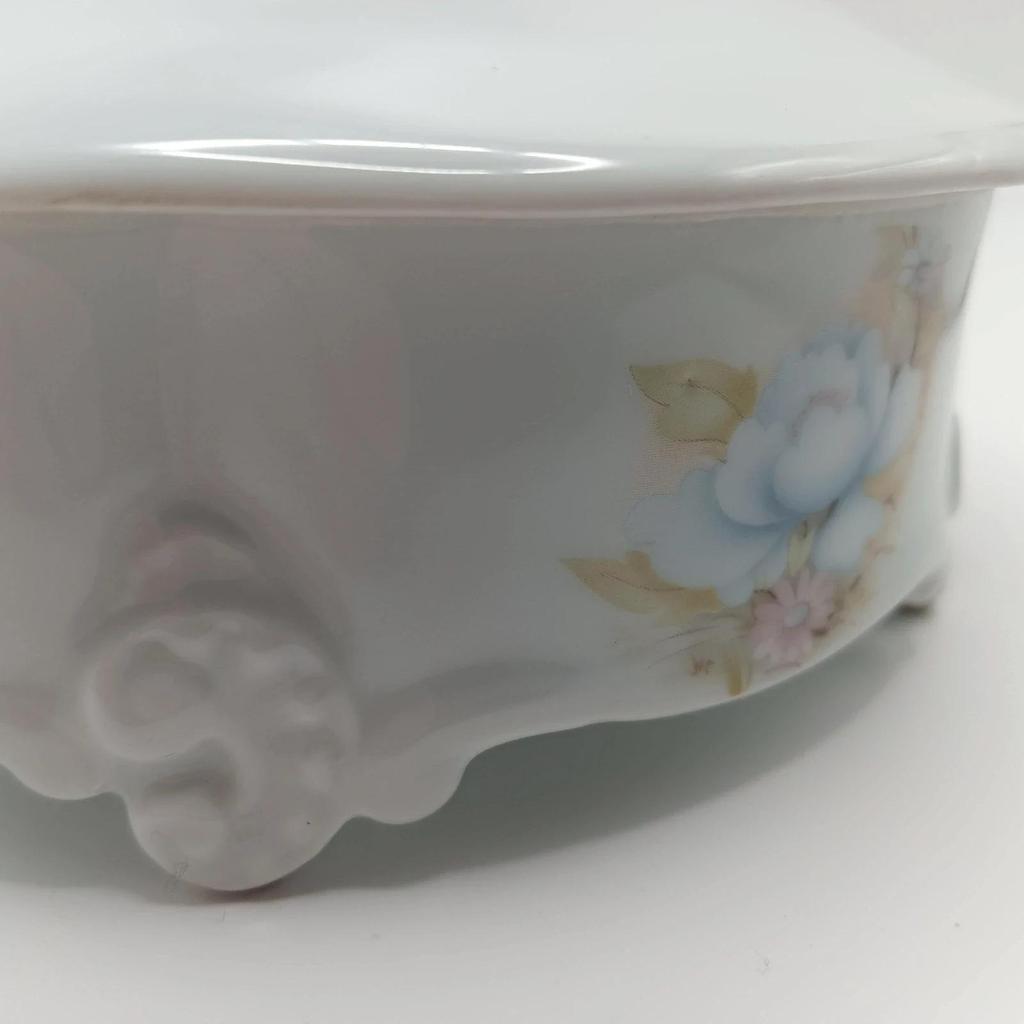 Très jolie ancienne boîte à bijoux en porcelaine