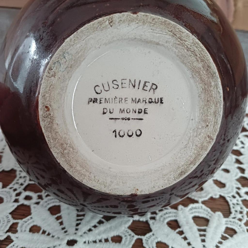 Très jolie bouteille vintage en grès Cusenier
