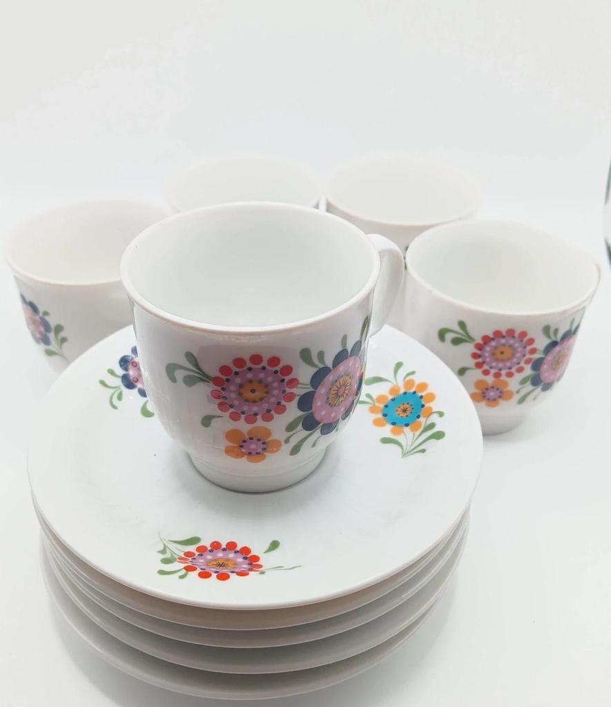 Très jolis tasses à café vintage