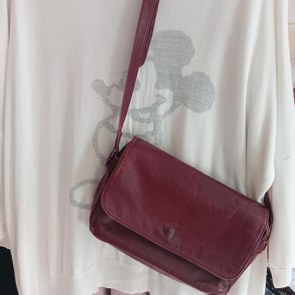 Très joli sac en cuir vintage