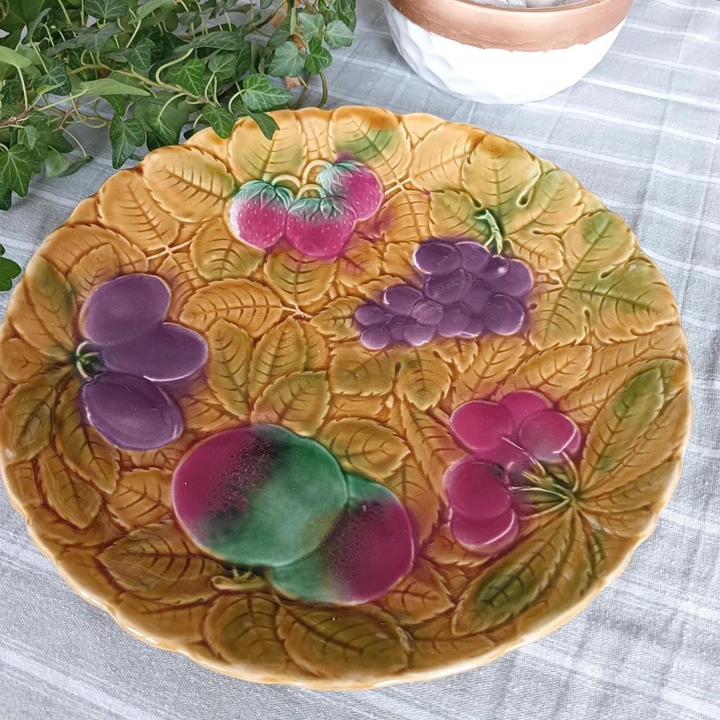 Très joli ancien plat ou coupe à fruits Sarreguemines