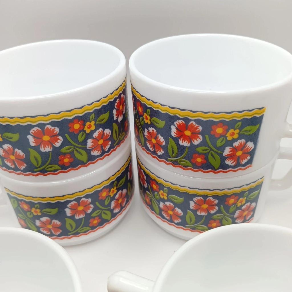 Très jolies tasses à café vintage Arcopal