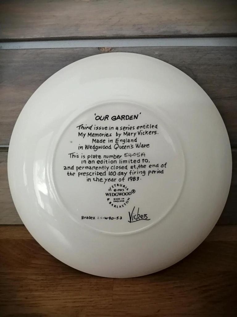 Ancienne assiette decorative