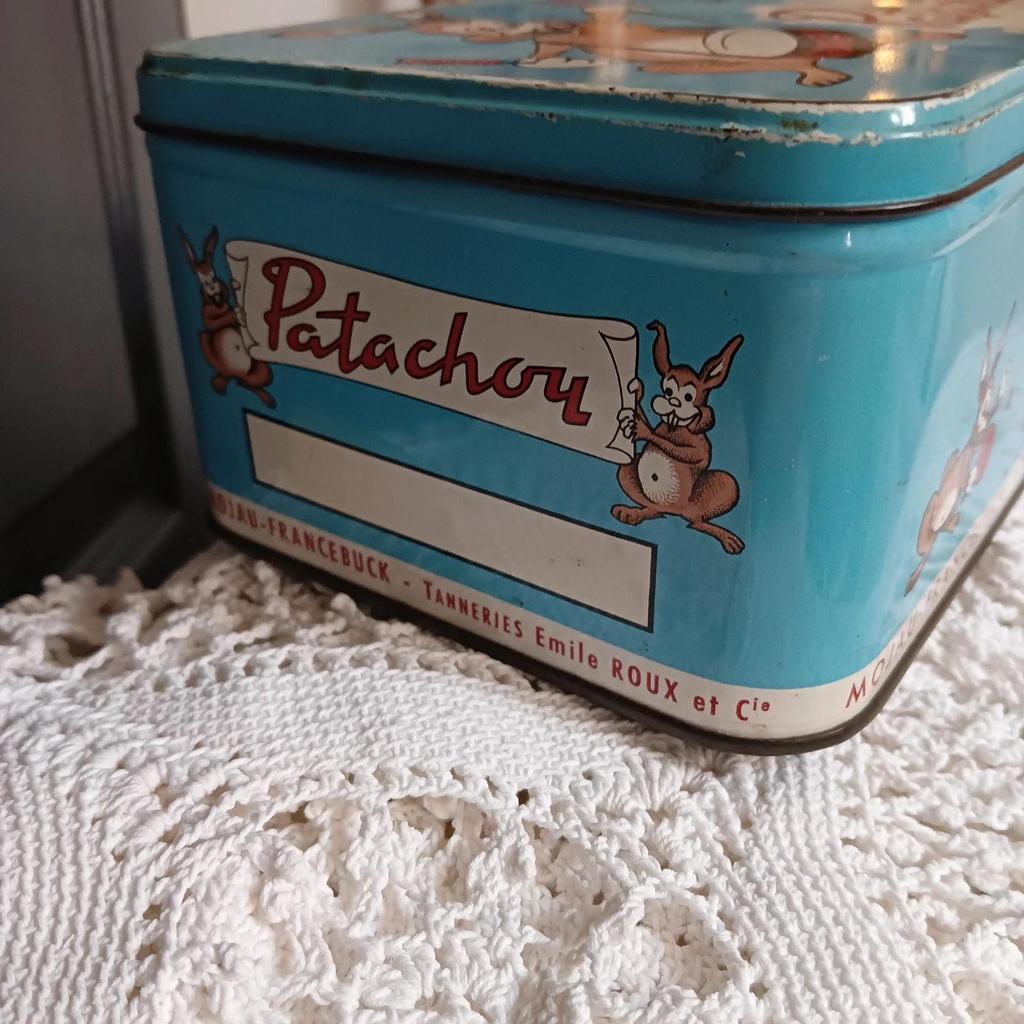 Très jolie ancienne boîte publicitaire