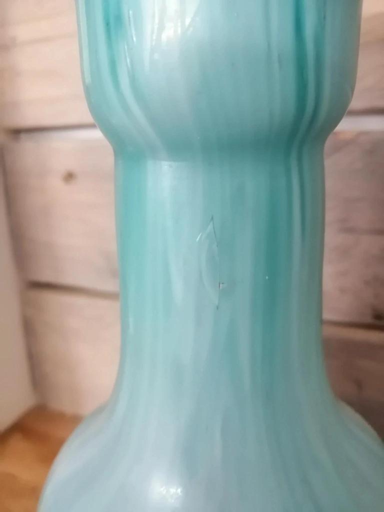 Ancien vase soliflore bleu turquoise