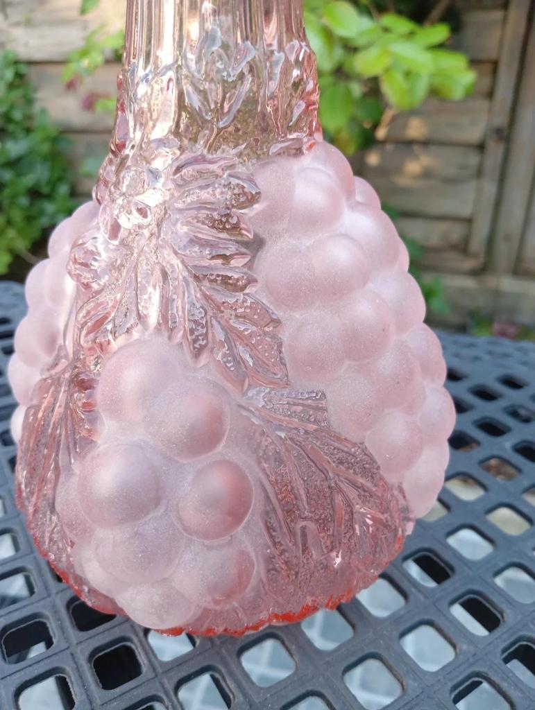 Très jolie ancienne carafe en verre dépoli