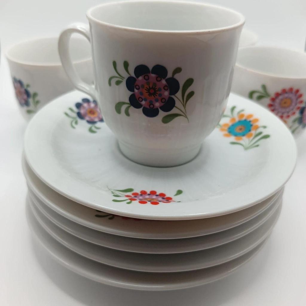 Très jolis tasses à café vintage