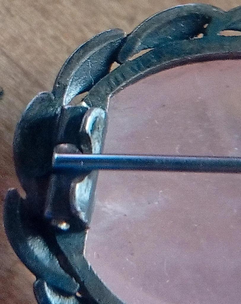 Très jolie broche ancienne