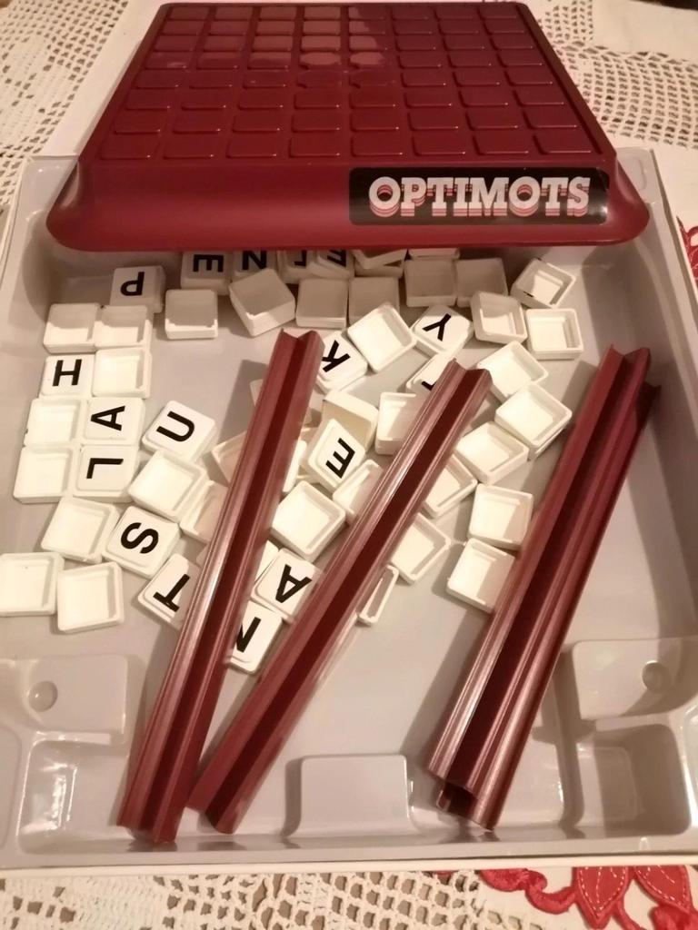 Ancien jeux de société Optimots