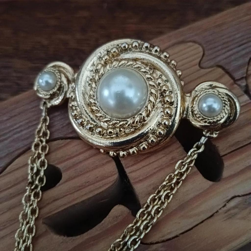 💮Très jolie broche💮