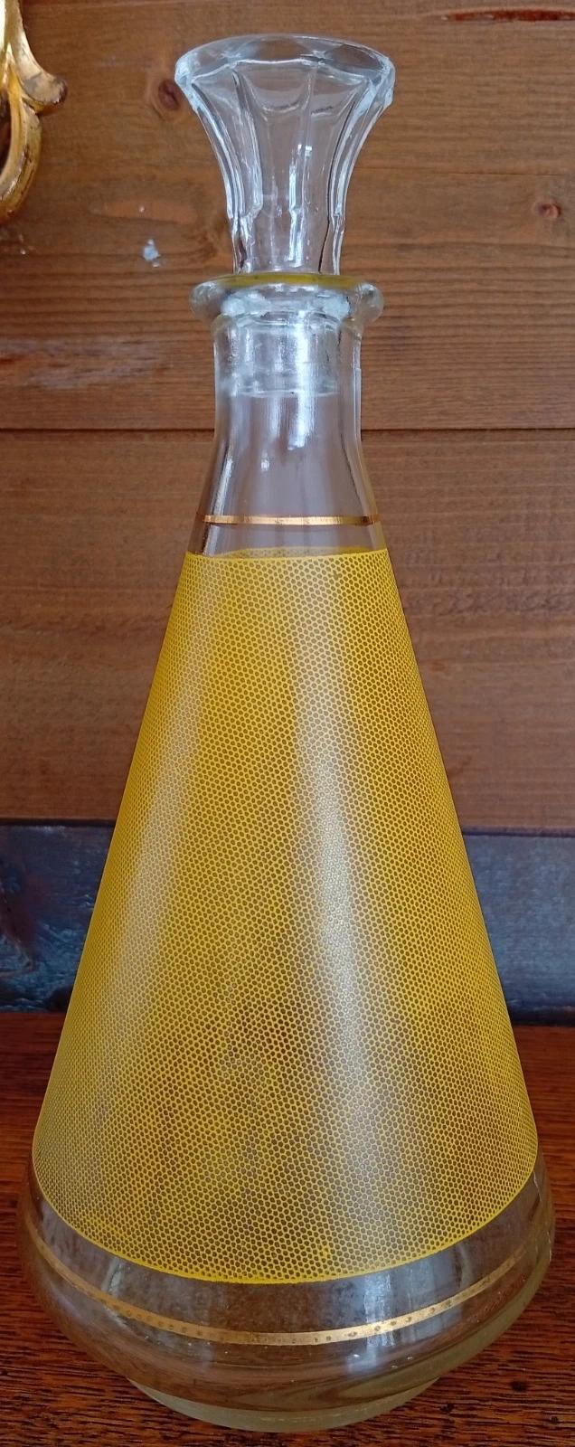 Très jolies carafes vintage