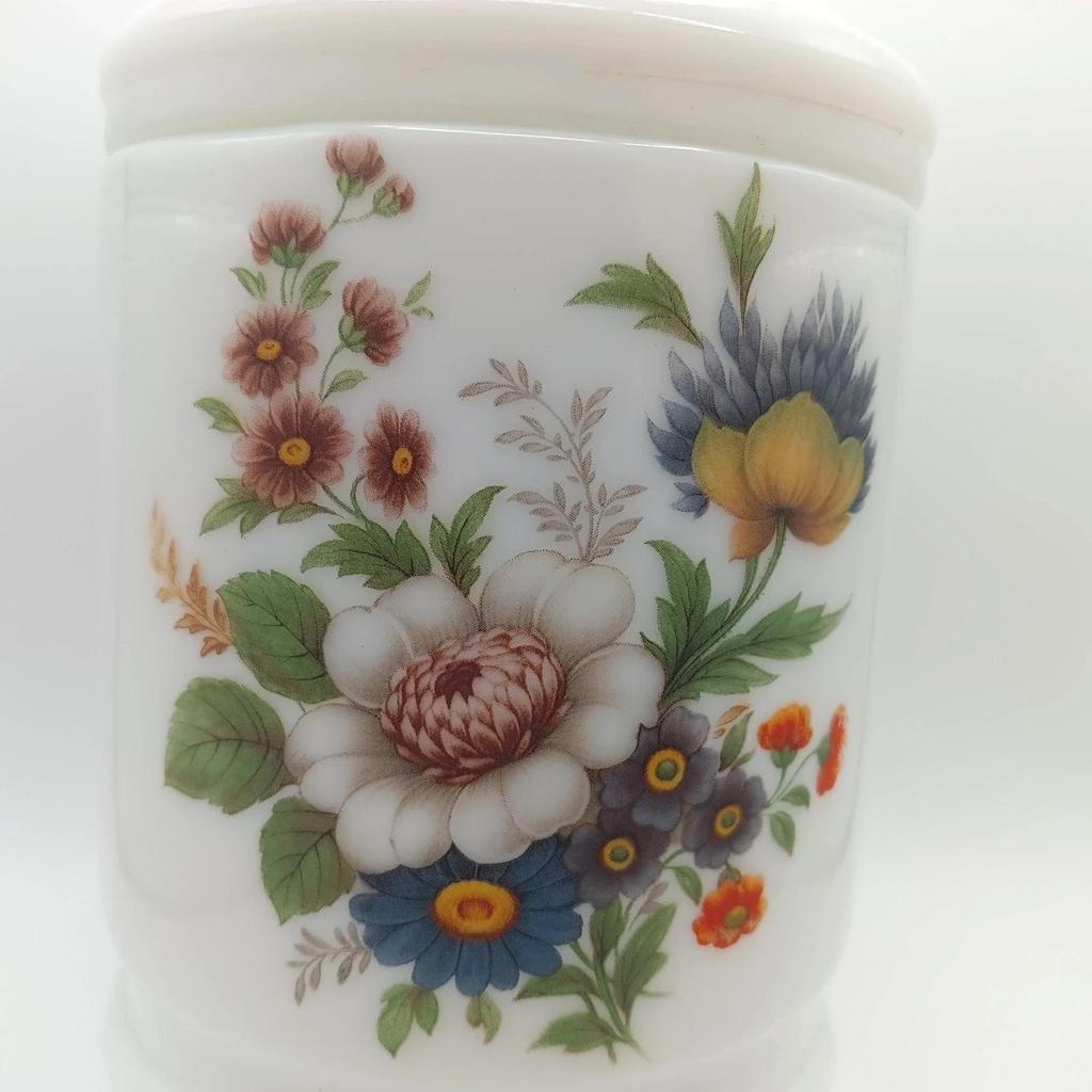 Très joli pot vintage en opaline