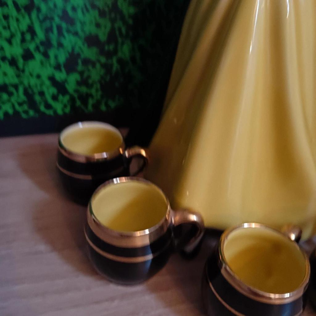 Très jolie ancienne carafe bergère