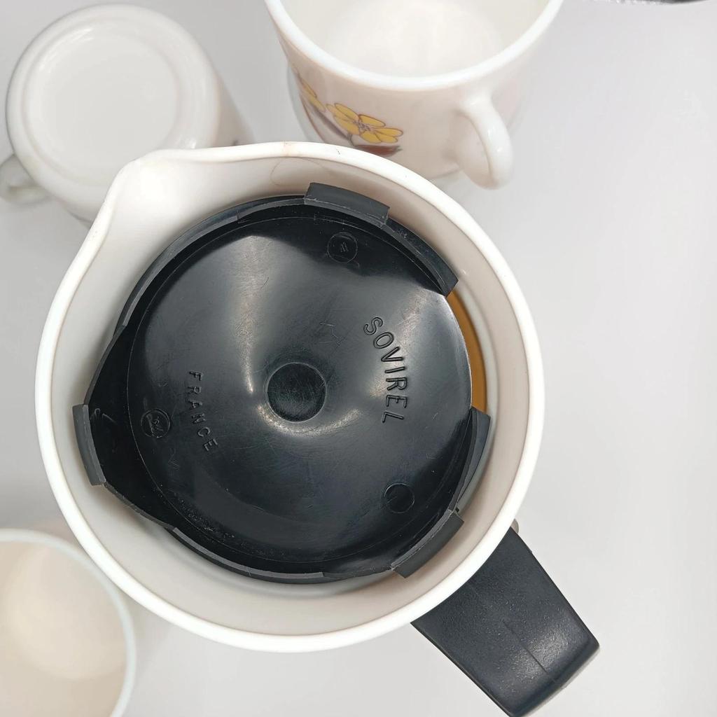 Très joli service à café vintage Sovirel