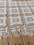 Très jolie ancienne nappe ou jetée de canapé