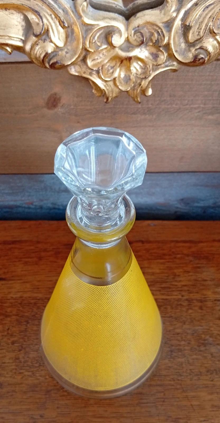 Très jolies carafes vintage