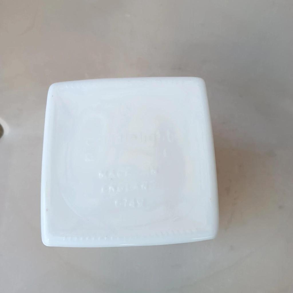 Très joli ancien pot en opaline vintage