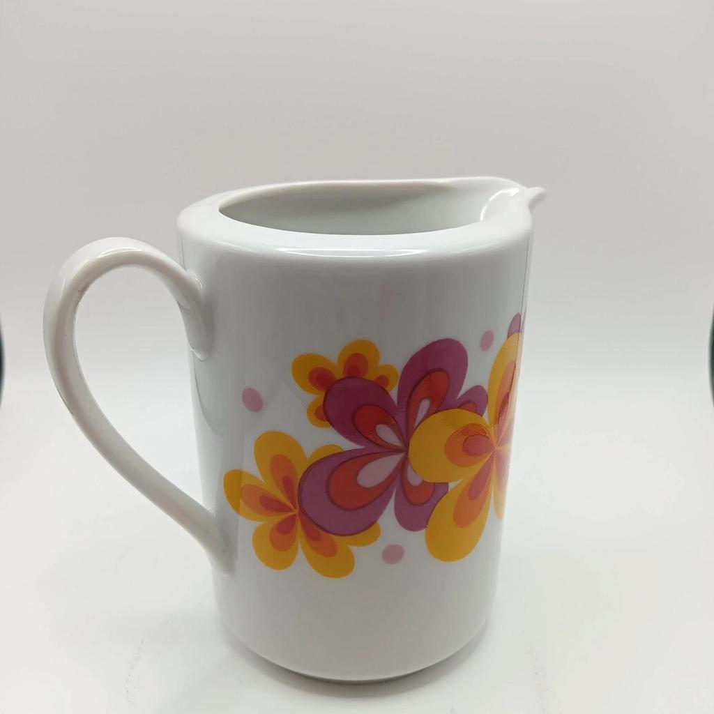 Très joli pot à lait vintage
