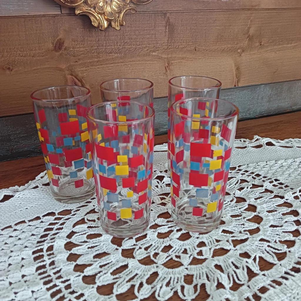 Très jolis verres à orangeade vintage