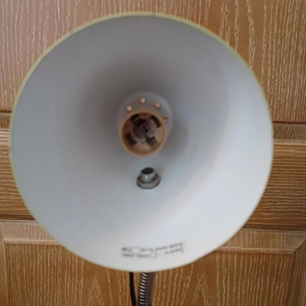 Très jolie lampe de bureau vintage