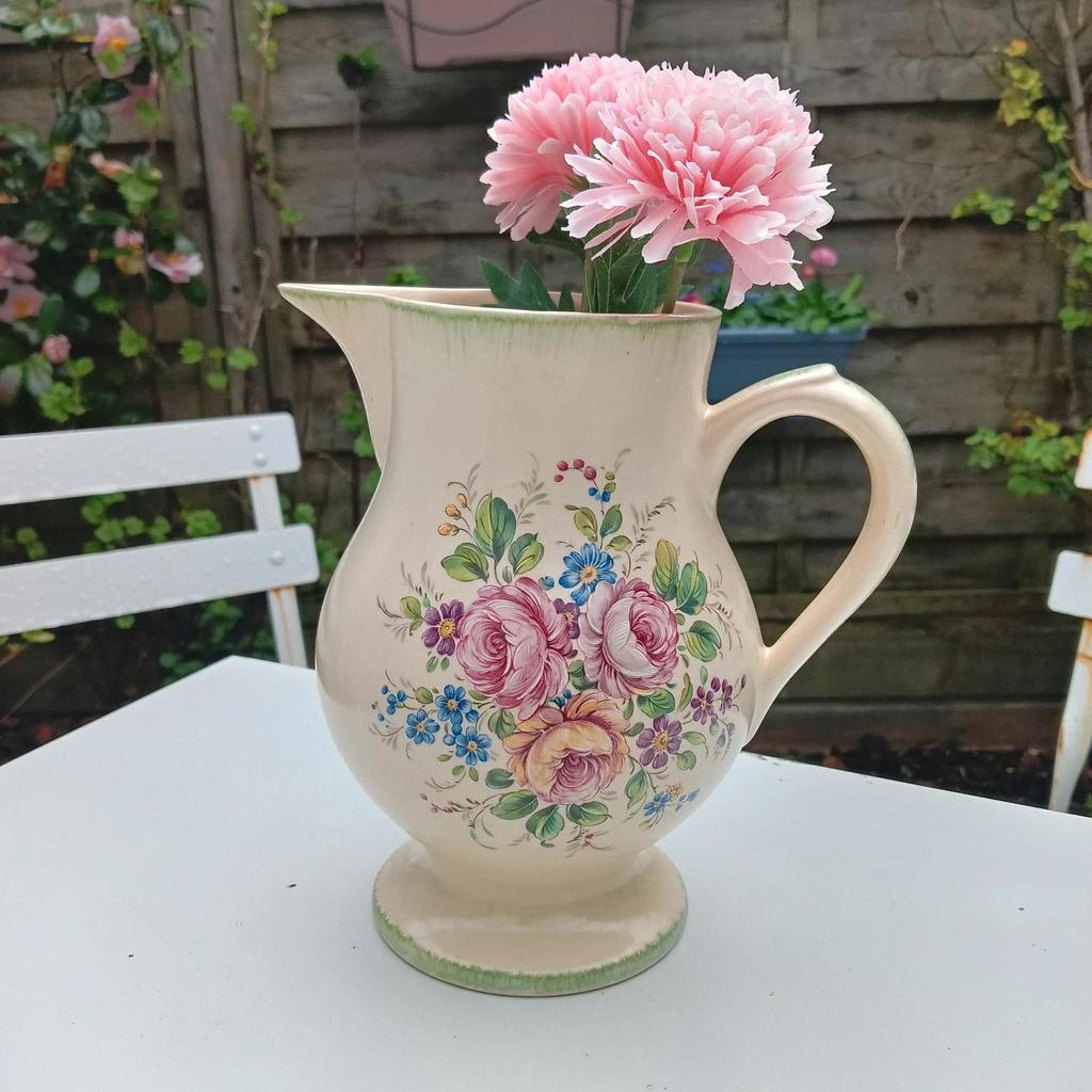 Très joli pichet vase vintage