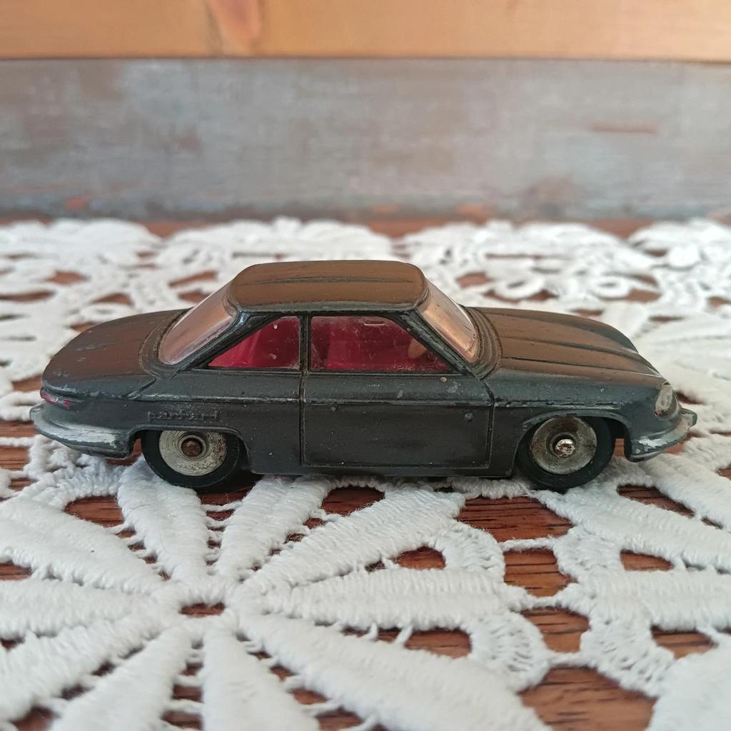 Panhard 24 Dinky Toys Meccano France