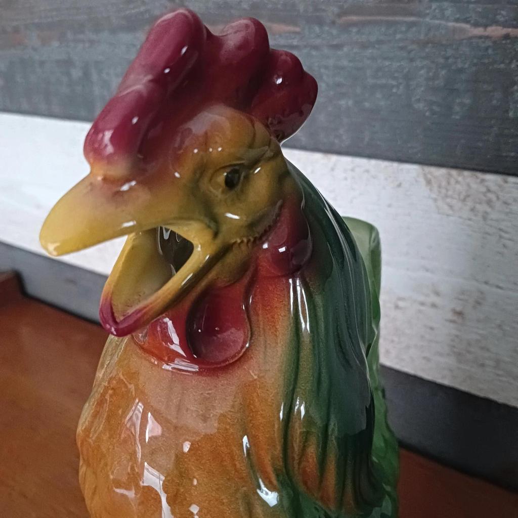 Ancien pichet coq