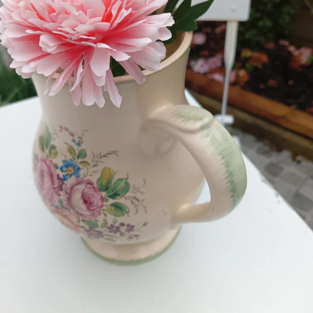 Très joli pichet vase vintage
